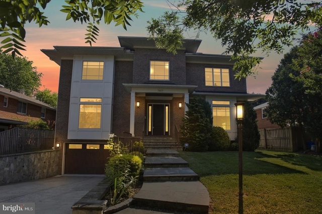 7607 Newmarket Drive - Photo 1