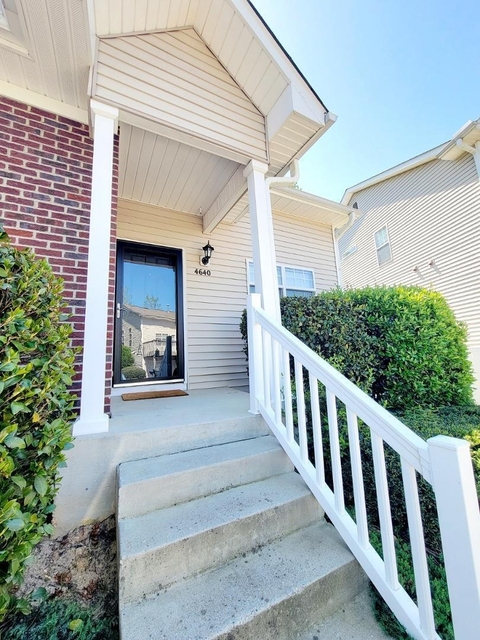4640 Centrebrook Circle - Photo 1