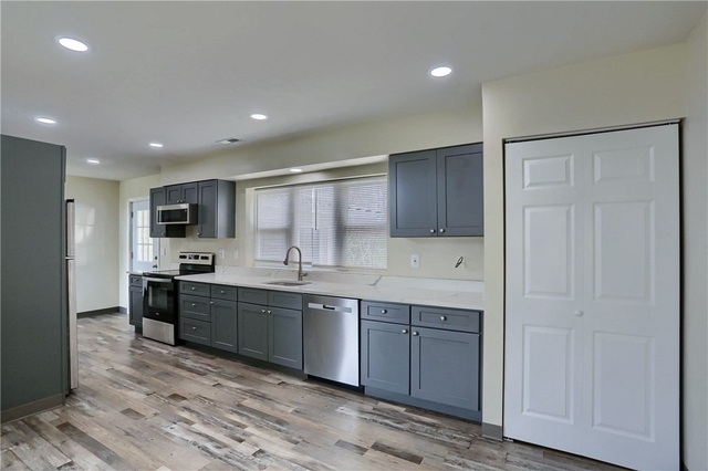 102 Kathleen Dr - Photo 1