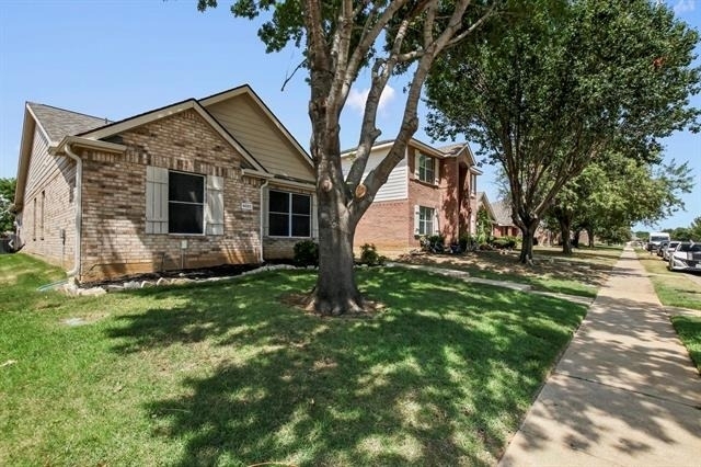 9005 Stewart Street - Photo 1