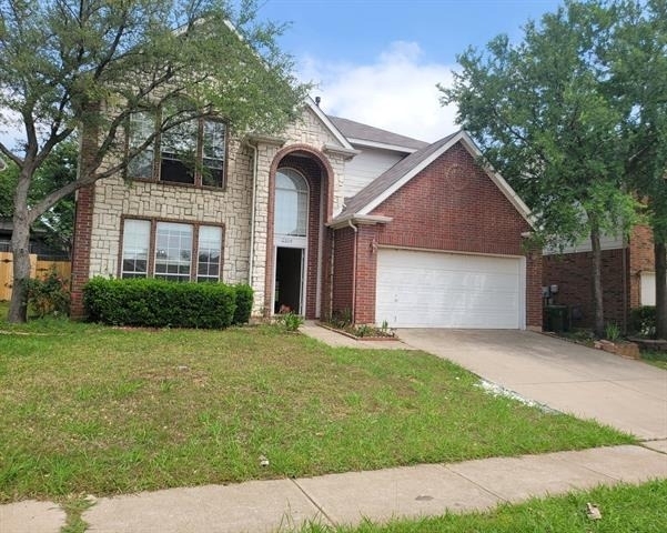 2104 Royal Oak Drive - Photo 1