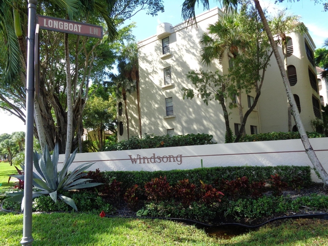 6328 W Longboat Lane - Photo 1