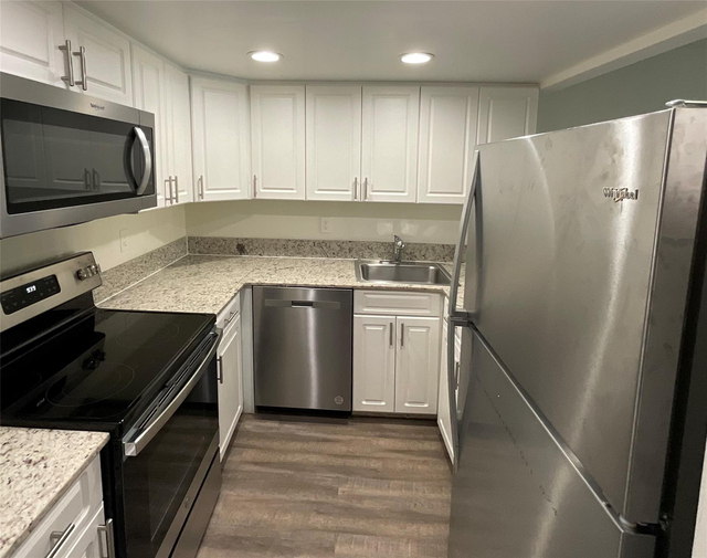 19455 Ne 10 Avenue - Photo 1