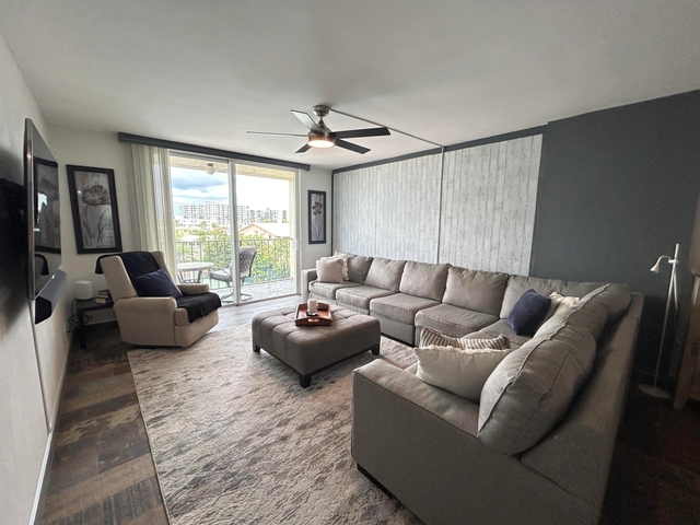 1009 N Ocean Boulevard N - Photo 1