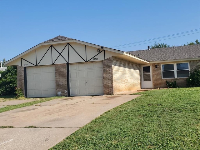 12413 Sw 2nd Street - Photo 1