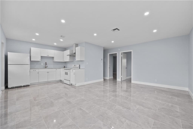260 Nw 19th Street - Photo 1