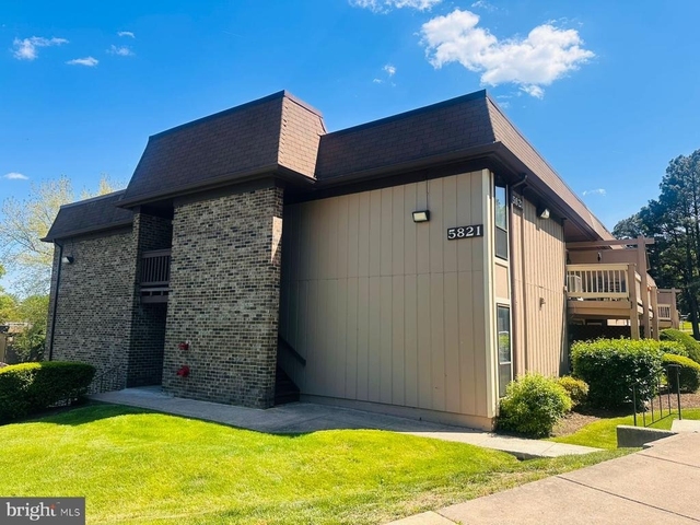 5821 Royal Ridge Drive - Photo 1