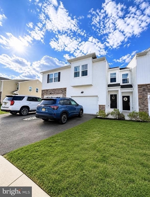 4913 Brookside Court - Photo 1