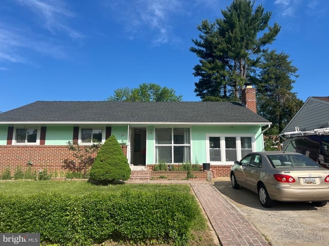 4301 Independence Street - Photo 1