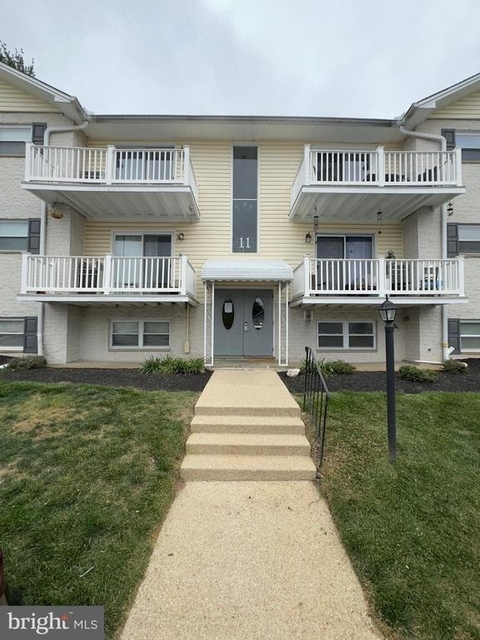 11 Warren Lodge Court - Photo 1