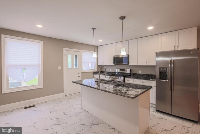 130 Reedbird Avenue - Photo 1