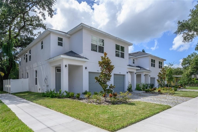 4402 W Gray Street - Photo 1