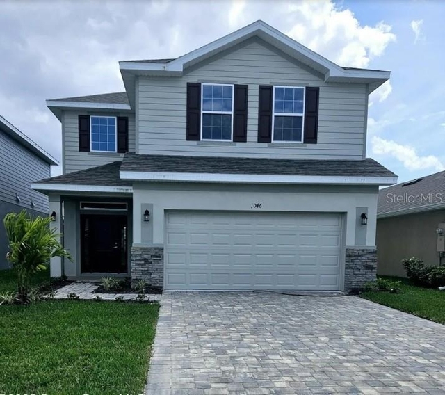 1046 Grantham Lane Se - Photo 1