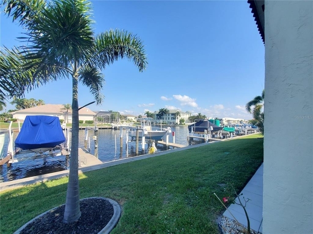 311 Garvin Street - Photo 1