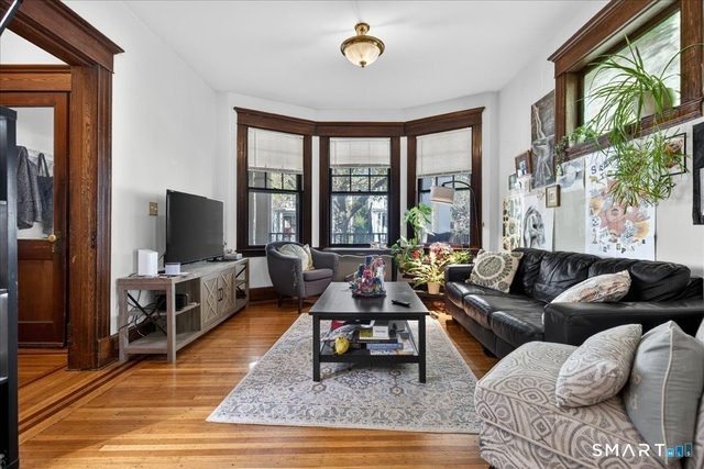 106 Lawrence Street - Photo 1