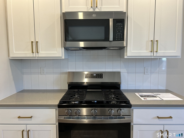 62 Soundview Avenue - Photo 1