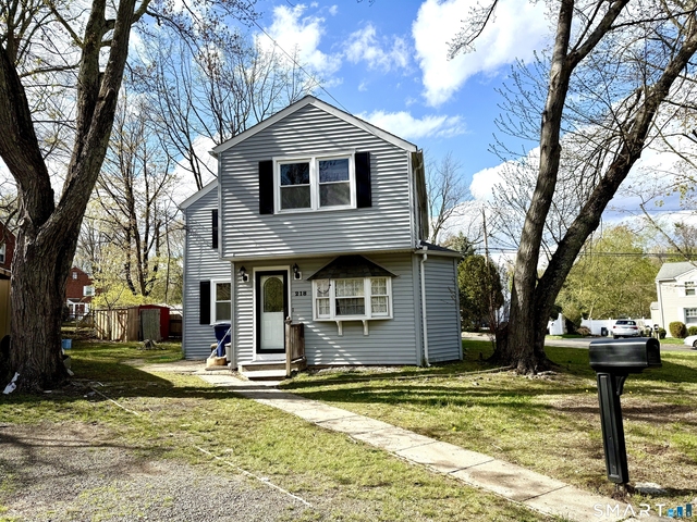 218 Melville Drive - Photo 1