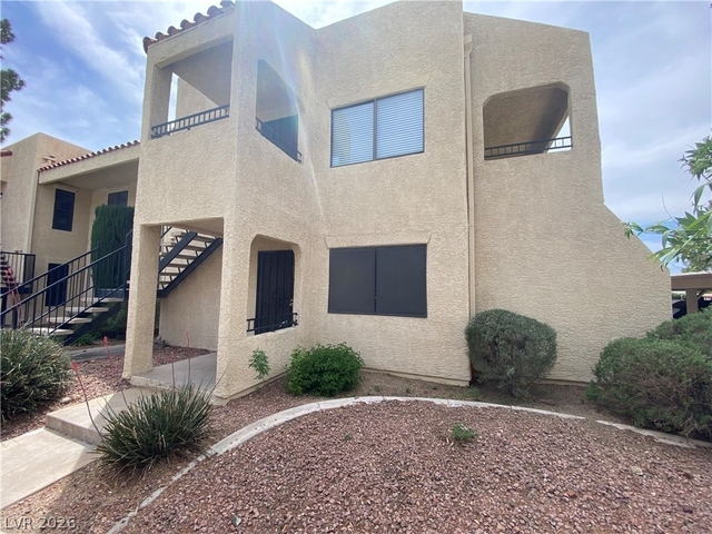 601 Cabrillo Circle - Photo 1
