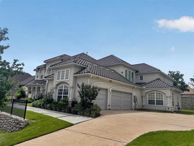 809 Jamestown Lane - Photo 1