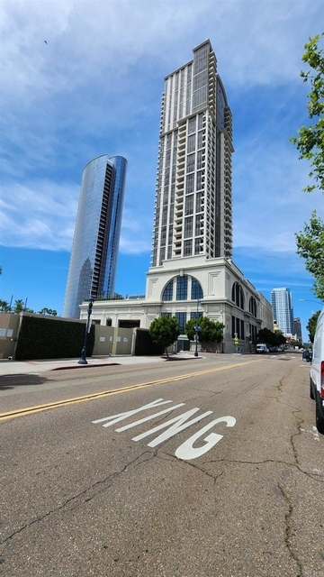 700 W E Street - Photo 1