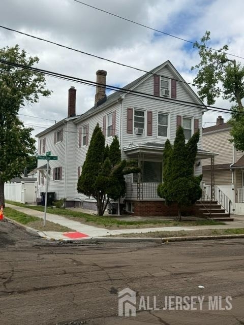 581 West Side Avenue - Photo 1