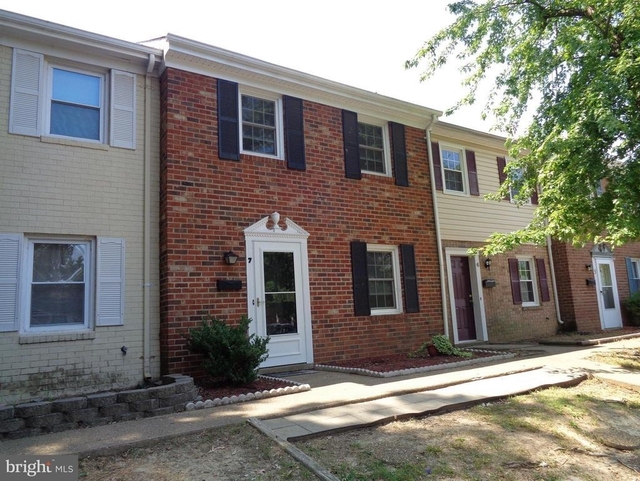 7 Farrell Lane - Photo 1
