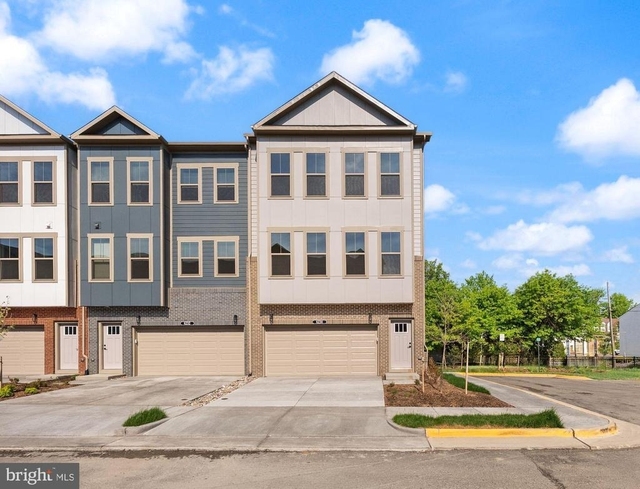 6230 Folly Lane - Photo 1