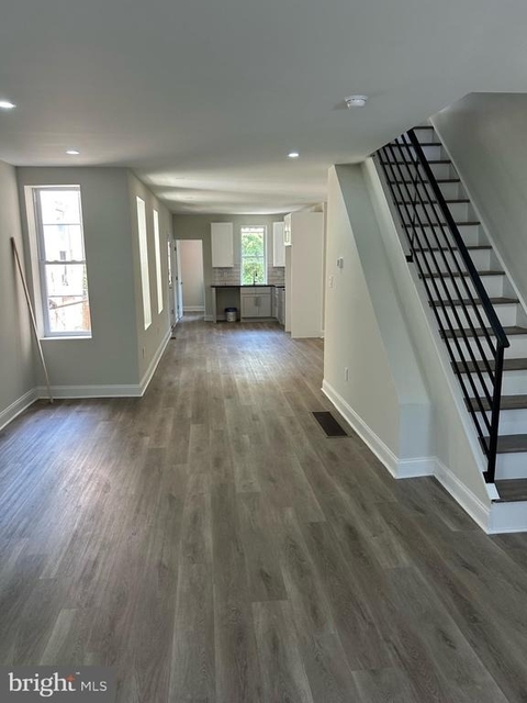 2511 N 31st Street - Photo 1