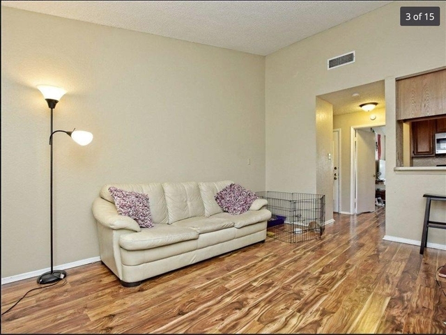 806 W 24th St - Photo 1
