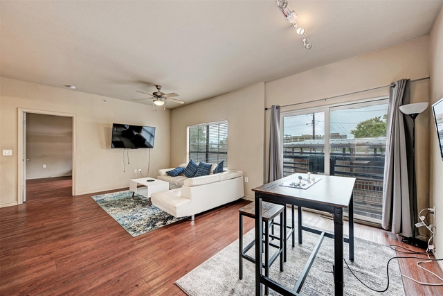 5117 N Lamar Blvd - Photo 1