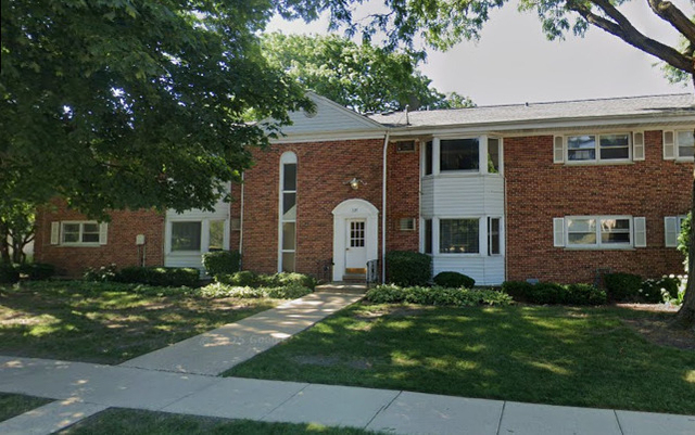 527 W Eastman Street - Photo 1