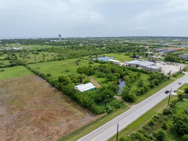 2454 Fm-517 - Photo 1