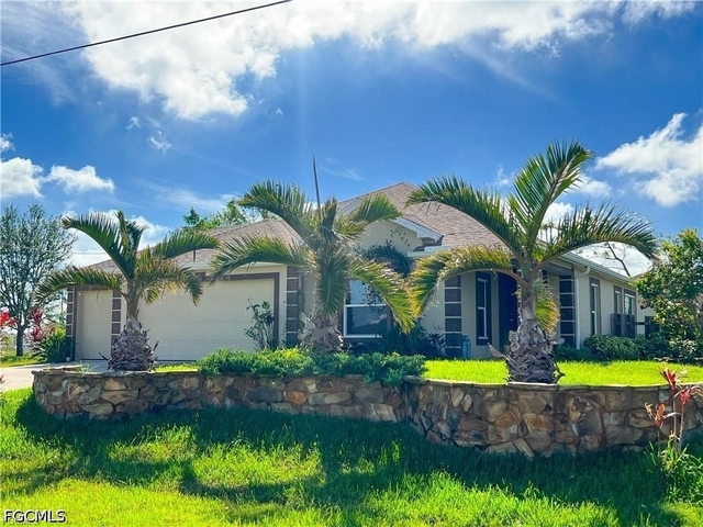 2032 Nw 5th Street - Photo 1