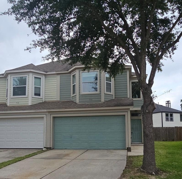 706 Woodport Lane - Photo 1