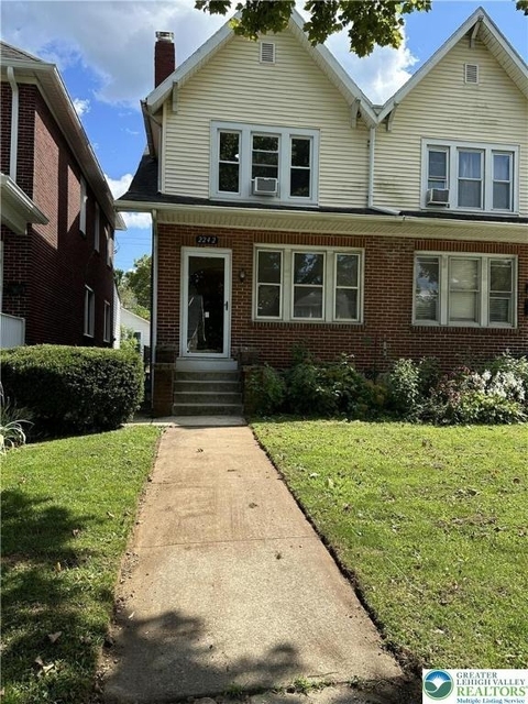 2242 Ferry Street - Photo 1