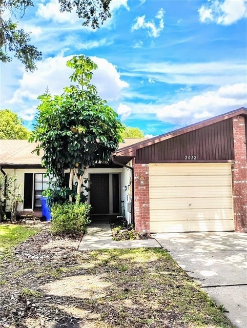 2012 Dover Court - Photo 1