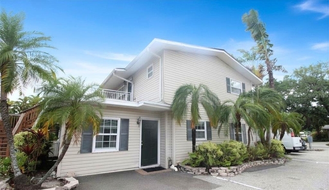 1638 Redwood Street - Photo 1