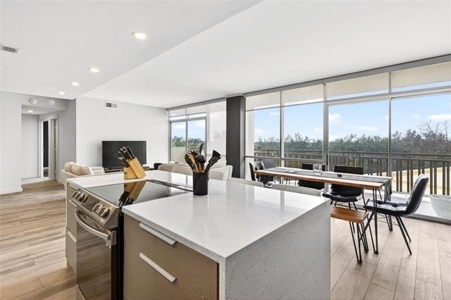 6211 Northwest Highway - Photo 1