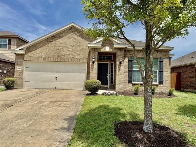 205 Oriole Drive - Photo 1
