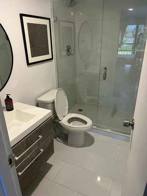 2100 Ne 33rd Avenue - Photo 1