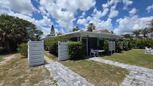 1125 S Ocean Drive - Photo 1