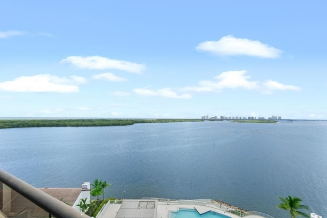 100 Lakeshore Drive - Photo 1