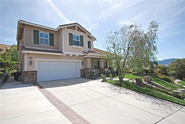 28406 Falcon Crest - Photo 1
