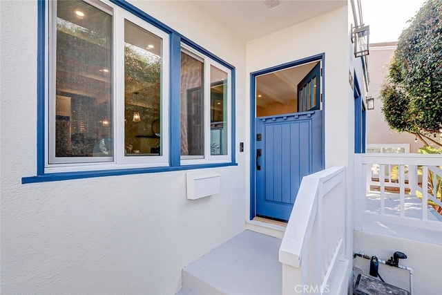 216 Monterey - Photo 1