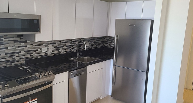 20 West Street - Photo 1