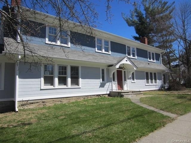 212 S Cherry Street - Photo 1