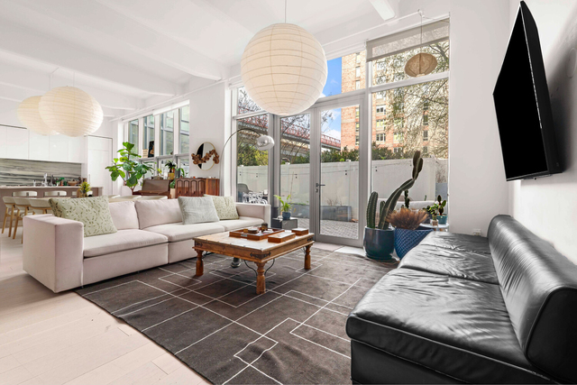 338 Berry Street - Photo 1