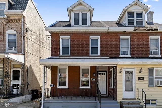 106 W 5th Street - Photo 1