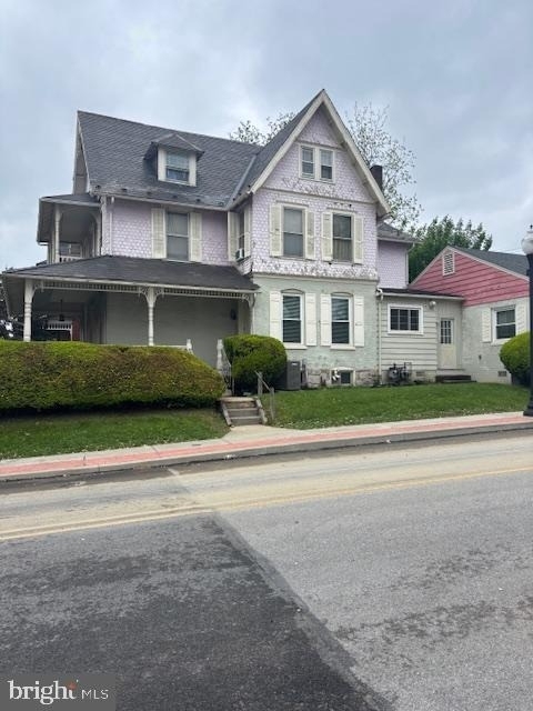 379 E Chestnut St - Photo 1