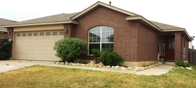 1009 Clayton Dr - Photo 1